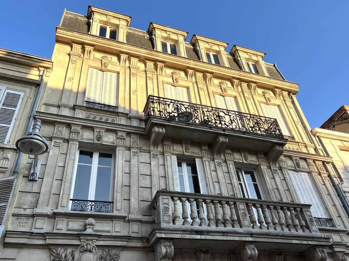 l'Hôtel des Ventes Reims Chativesle Exterior foto