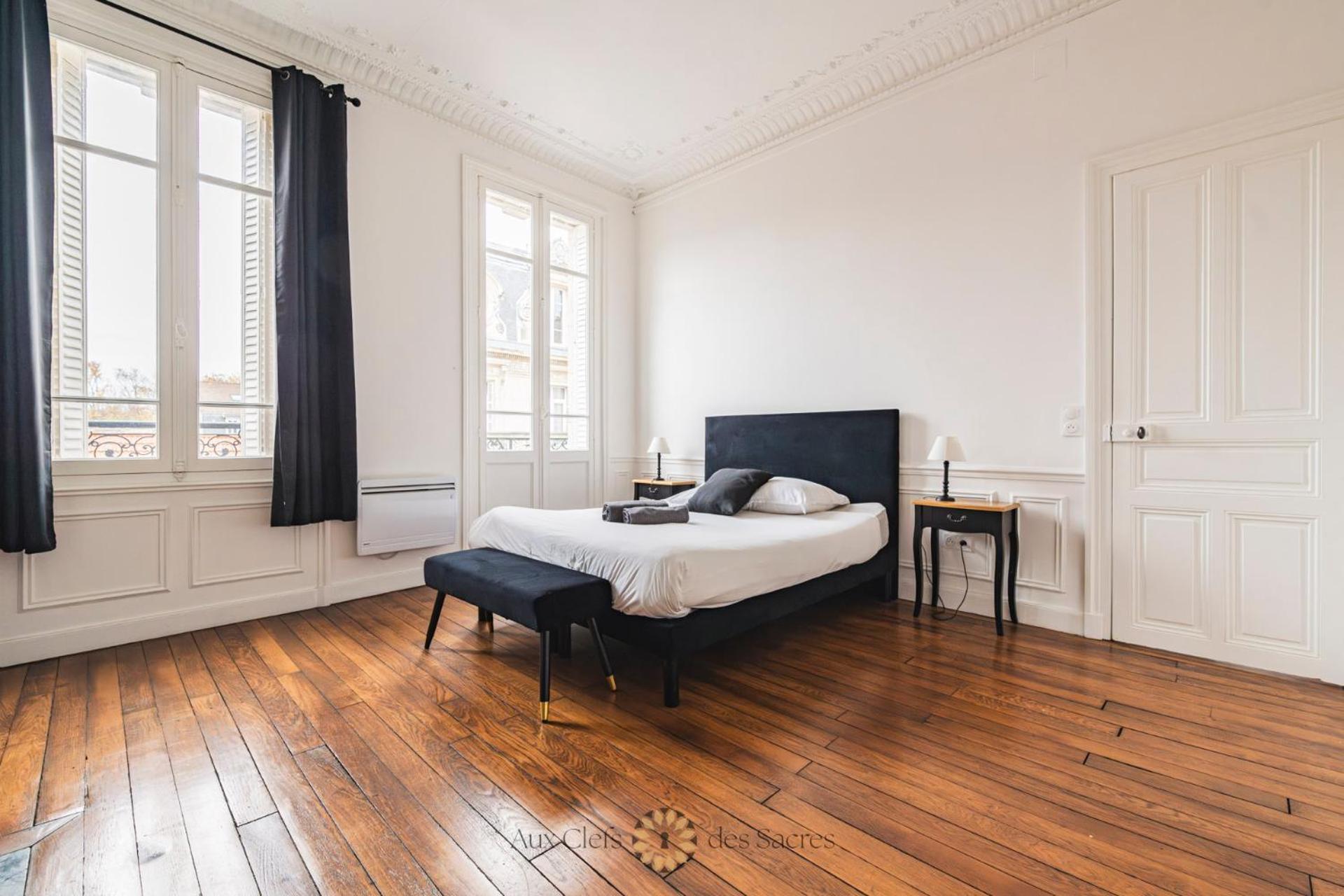 l'Hôtel des Ventes Reims Chativesle Exterior foto