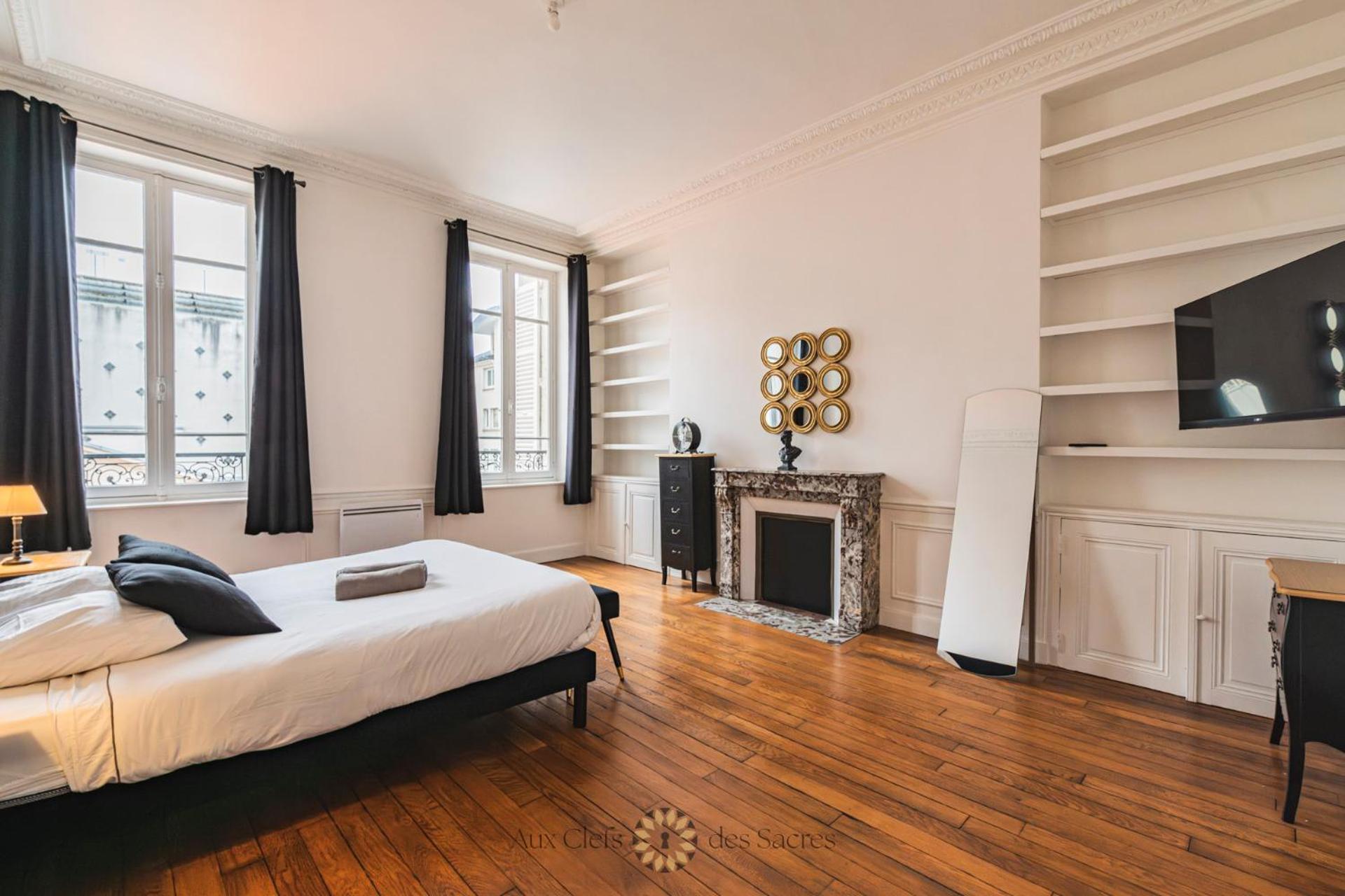 l'Hôtel des Ventes Reims Chativesle Exterior foto